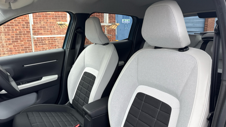 Citroen C3 83kW Max 44kWh 5dr Auto Electric Hatchback